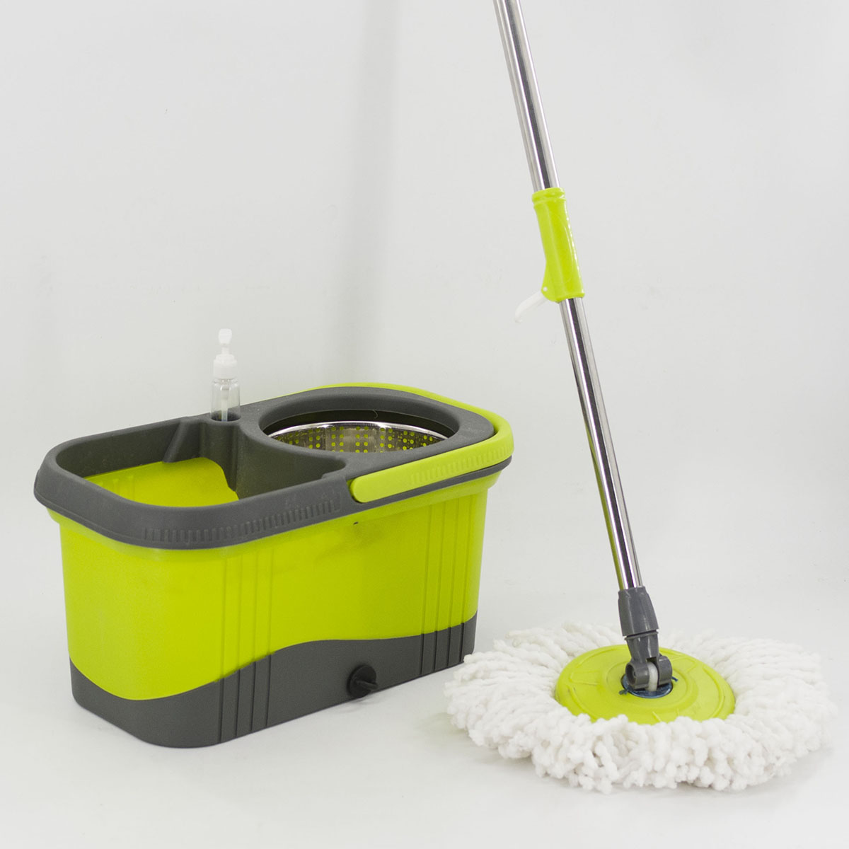 Dual-drive rotating two-color mop