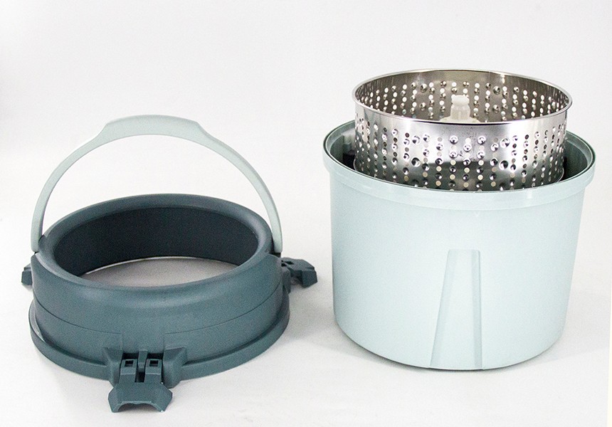 Rotating round mop bucket set