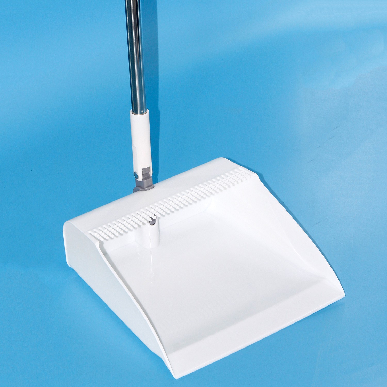 Newly launched household cleaning products broom and dustpan set, welcome to buy!