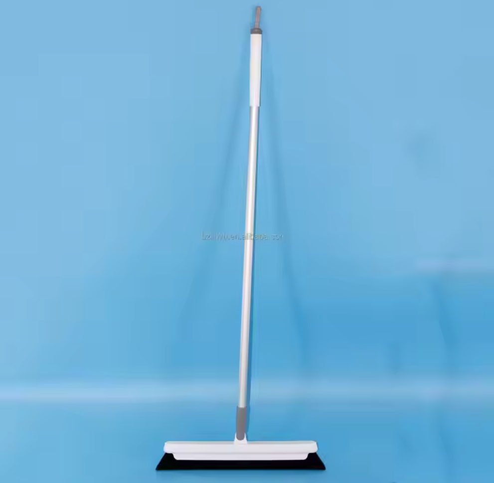 Indoor Cleaning Soft PP Broomstick with Plastic Handle and Soft Bristles Steel Broomhead